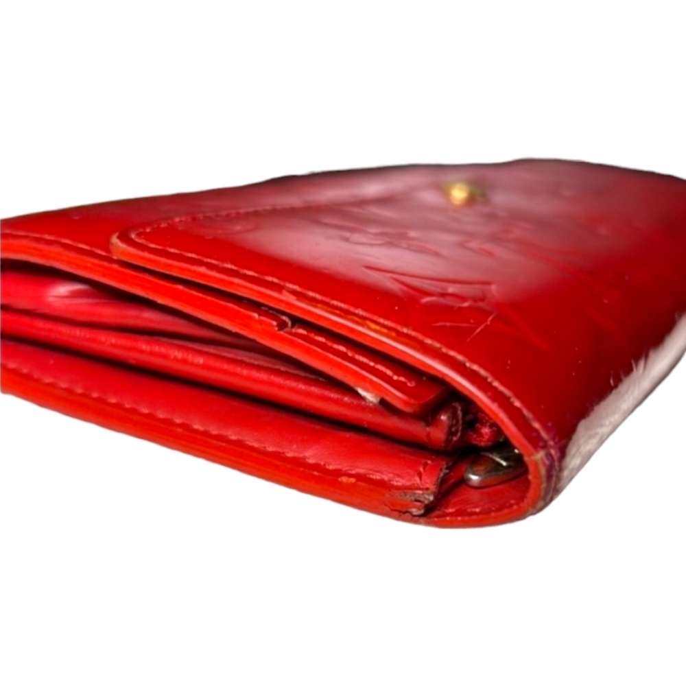 Louis Vuitton Glossy Red Wallet - Picture 10 of 11